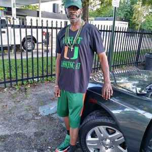 Meet your Posher, Charles